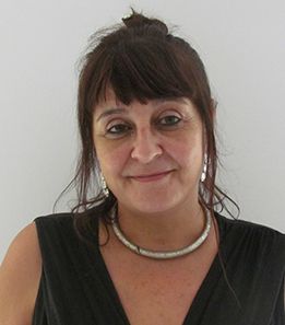 Sra. Esther Parra Bernadet